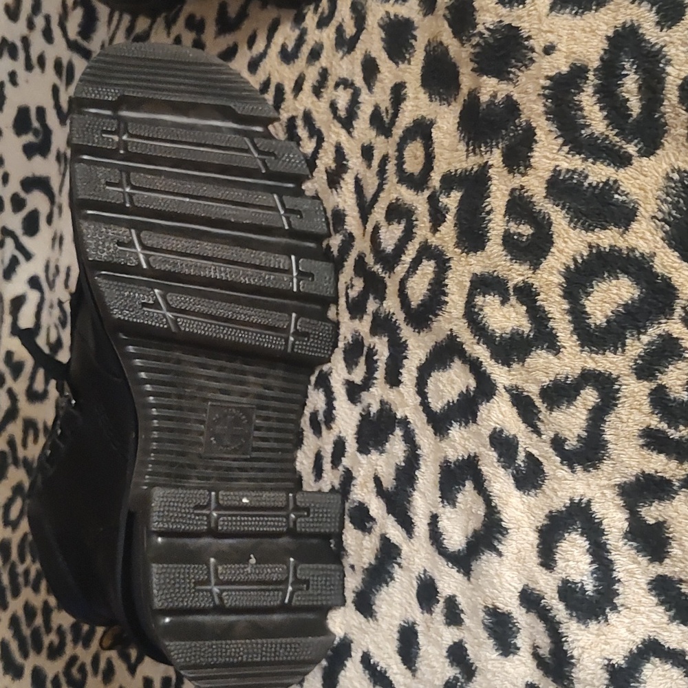 Dr. Martens Shiny Black Lace-Up Boots - Picture 6 of 6
